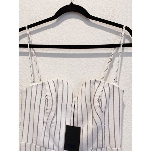 NBD Papillon Jumpsuit - Picture 8 of 9